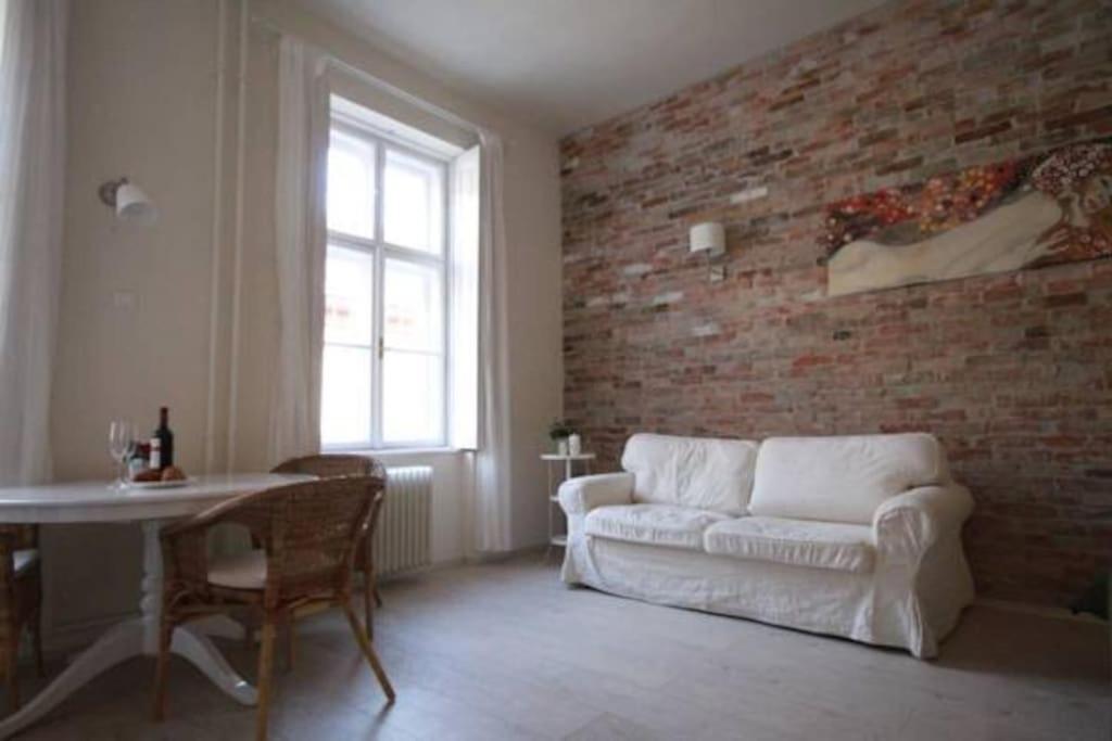 Trendy Home Near Basilica With Ac Budapest Exterior photo